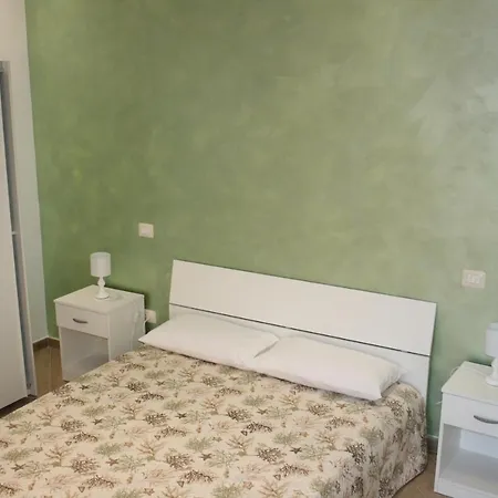 Il Fenicottero 3* אבטראנה